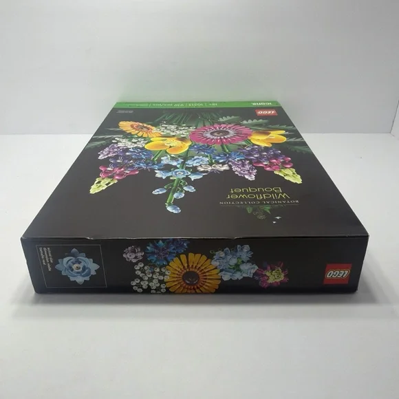 LEGO Icons: Wildflower Bouquet (10313) - Picture 3 of 5